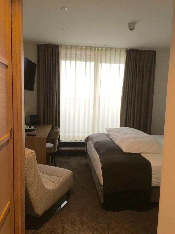 Hoell Am Main Hotel 4*